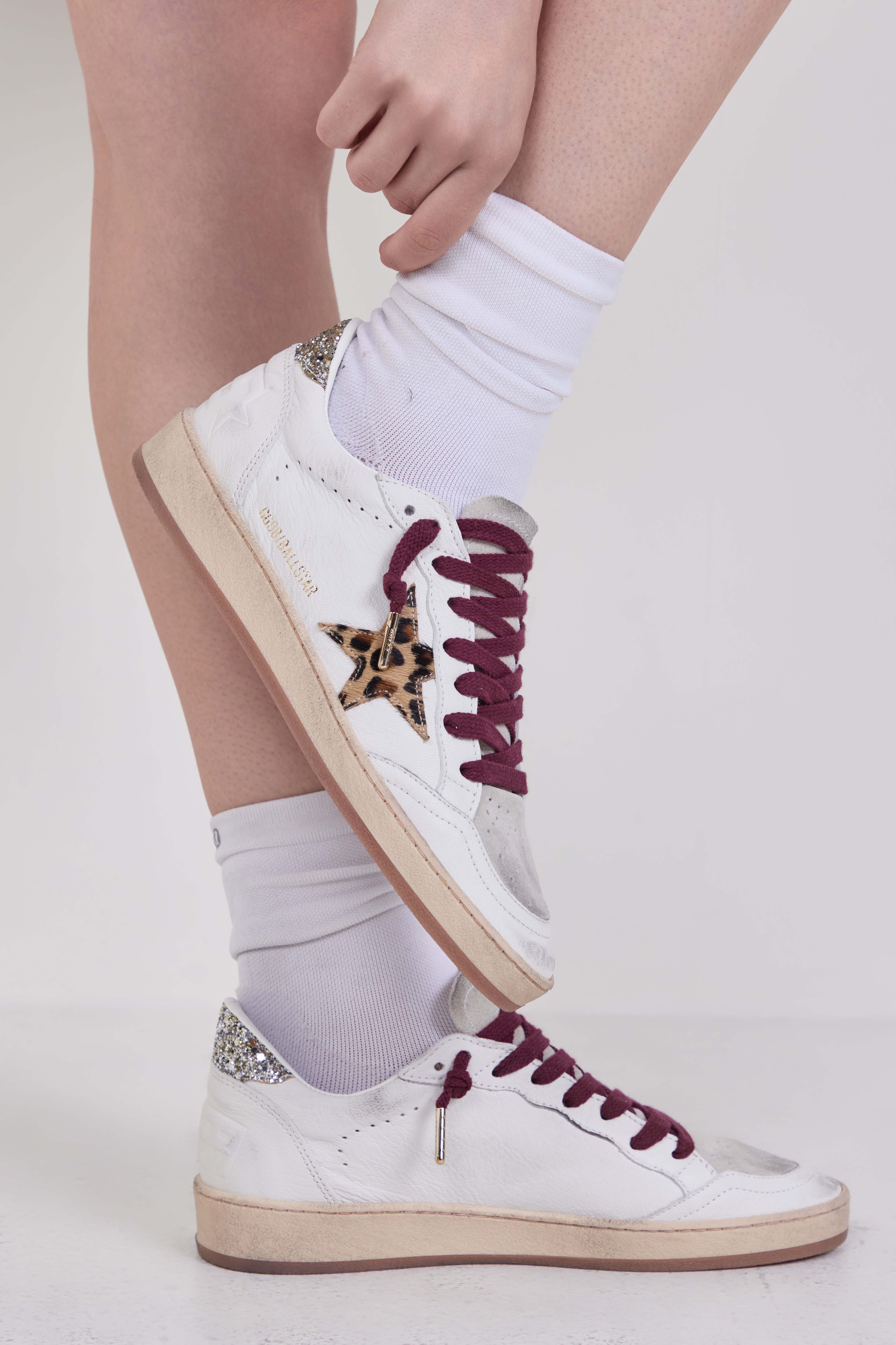 נעלי סניקרס בולסטאר